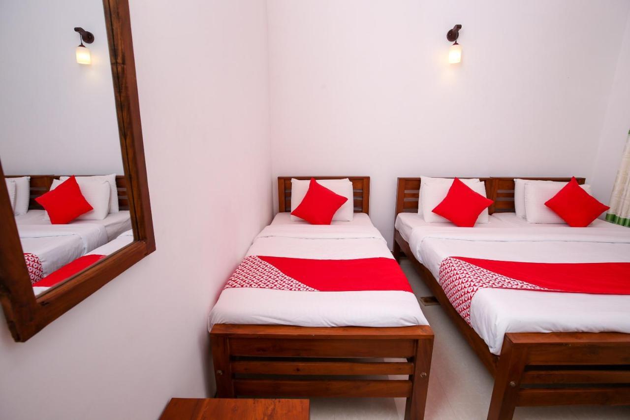 Oyo 438 Sarala Residence Hotel Kandy Eksteriør bilde