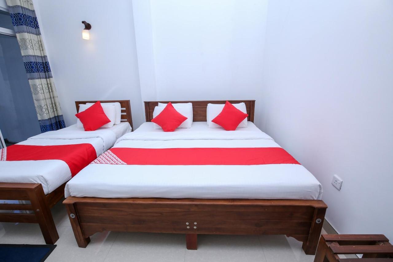 Oyo 438 Sarala Residence Hotel Kandy Rom bilde